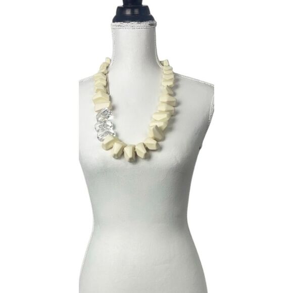 Cream and Clear Geometric Spine-Inspired Statement Necklace - Picture 15 of 15